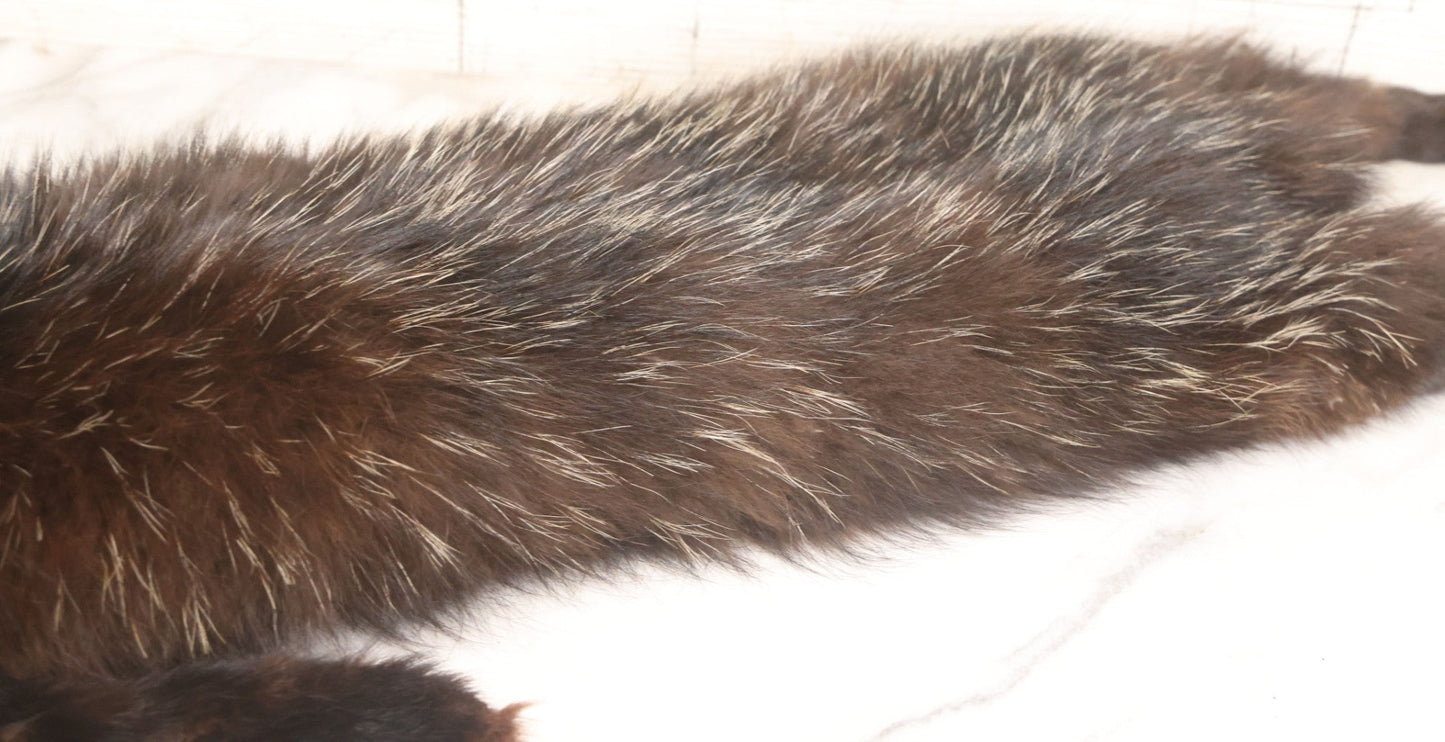 Lot 038 - Vintage Real Fur Fox Scarf, Manufactured By Frank L. Singer Furs, Peekskill, New York, Note Wear And Tear