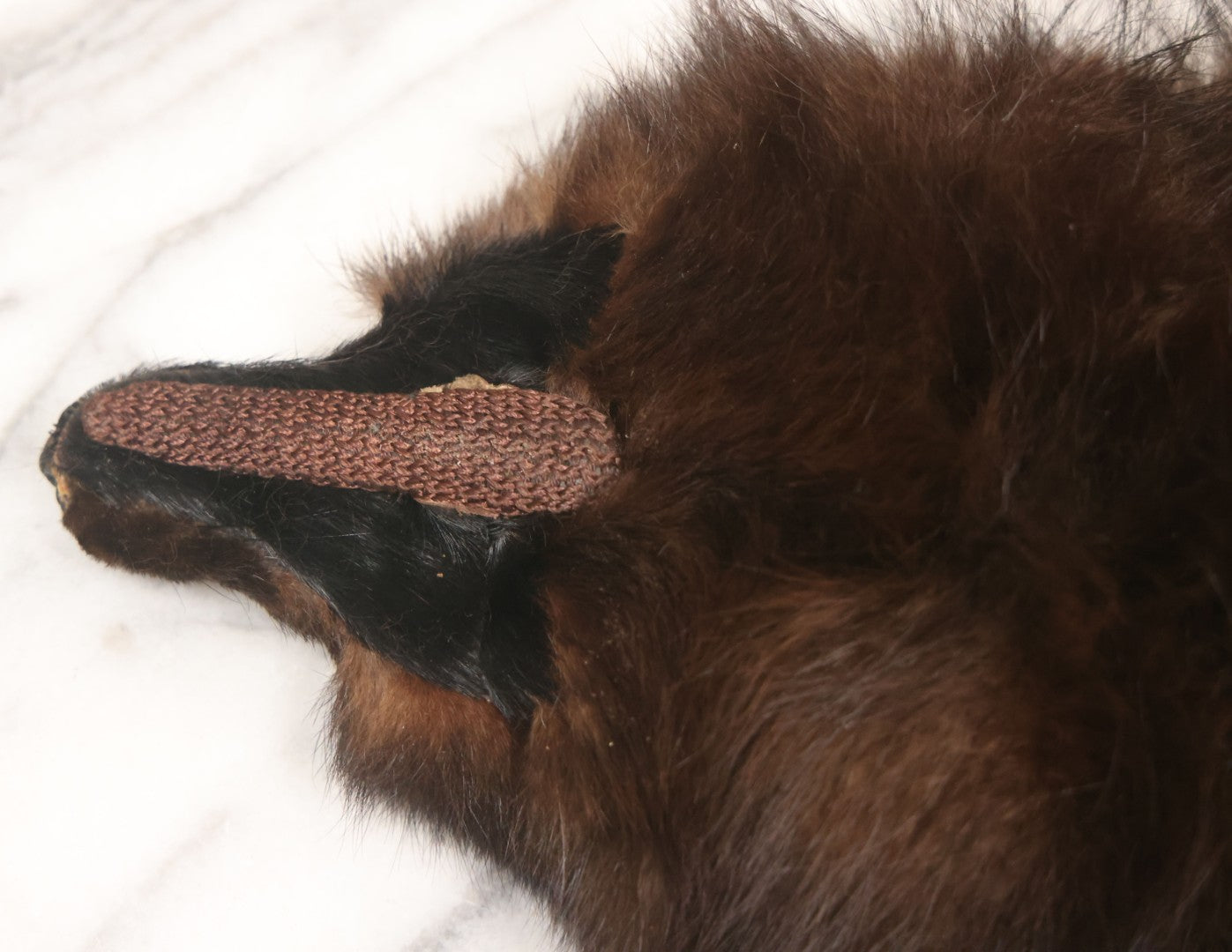 Lot 038 - Vintage Real Fur Fox Scarf, Manufactured By Frank L. Singer Furs, Peekskill, New York, Note Wear And Tear