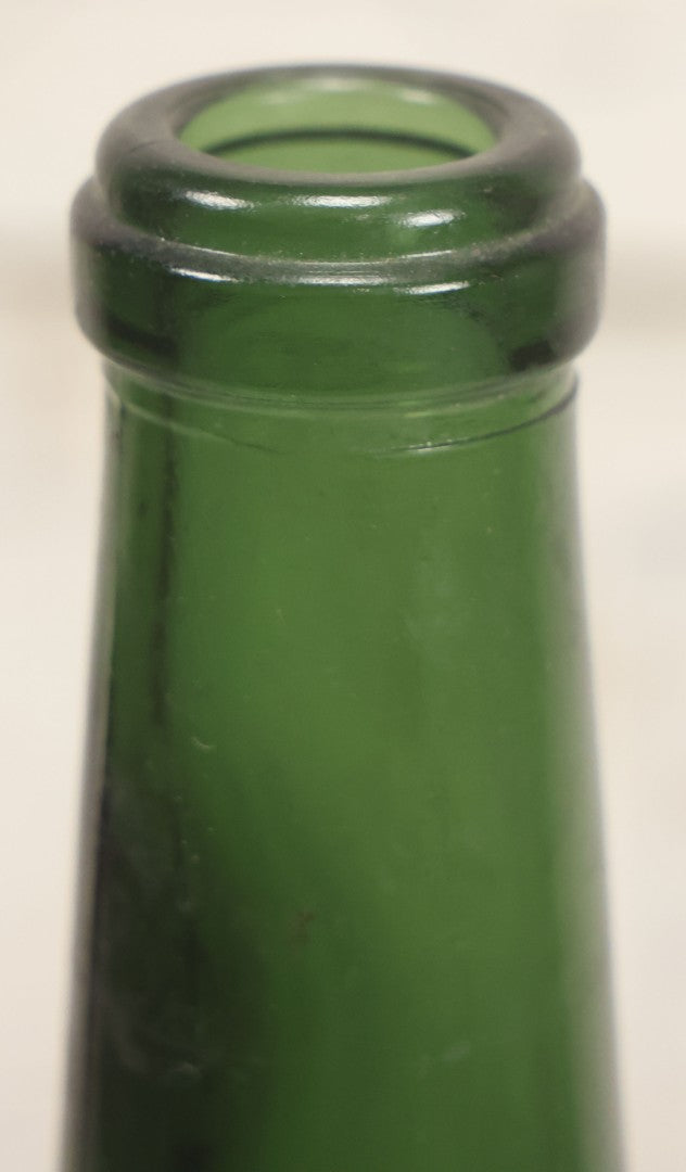 Lot 043 - Vintage Green Glass Embossed Wine Bottle With Painted Cat Motif, Zeller Schwarze Katz, Light Mosel Wine, Product, Bottled, And Shipped By Export Union Deutscher Weinguter, Mainz, Germany, 1966