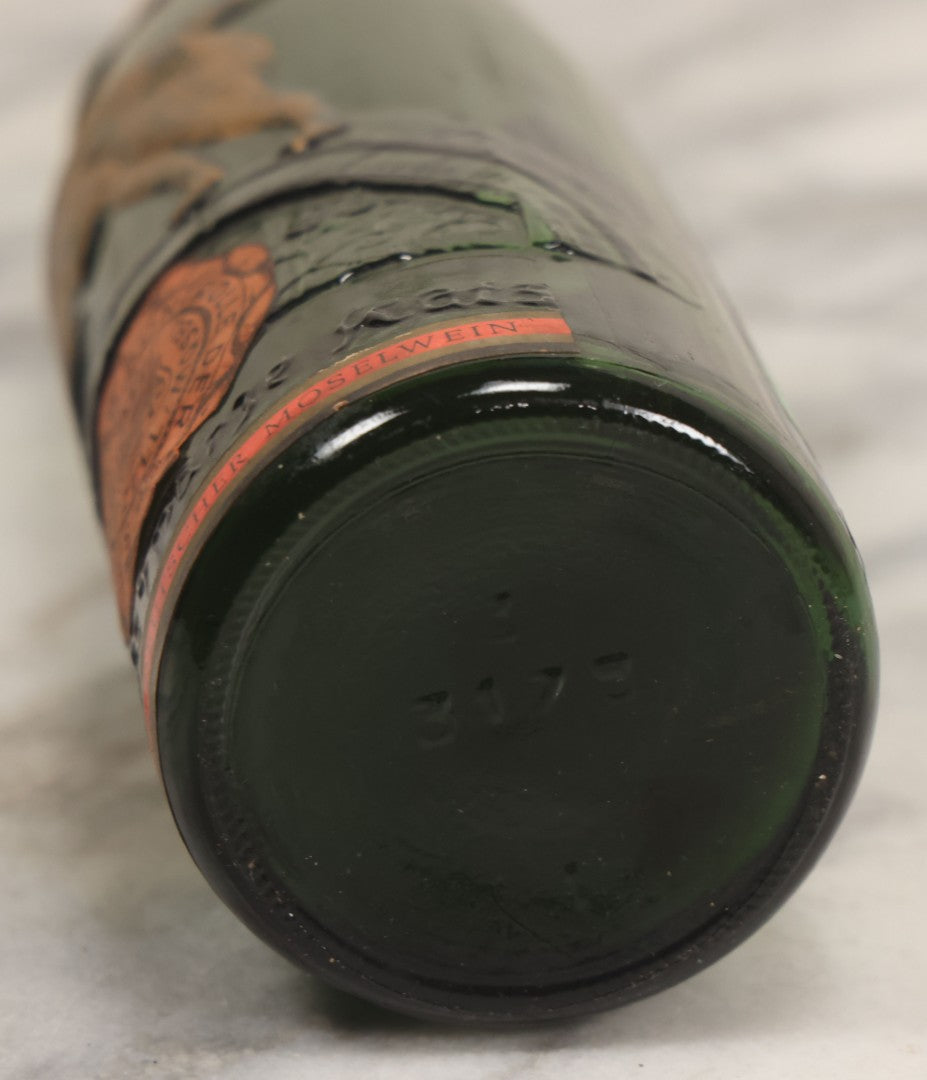 Lot 043 - Vintage Green Glass Embossed Wine Bottle With Painted Cat Motif, Zeller Schwarze Katz, Light Mosel Wine, Product, Bottled, And Shipped By Export Union Deutscher Weinguter, Mainz, Germany, 1966
