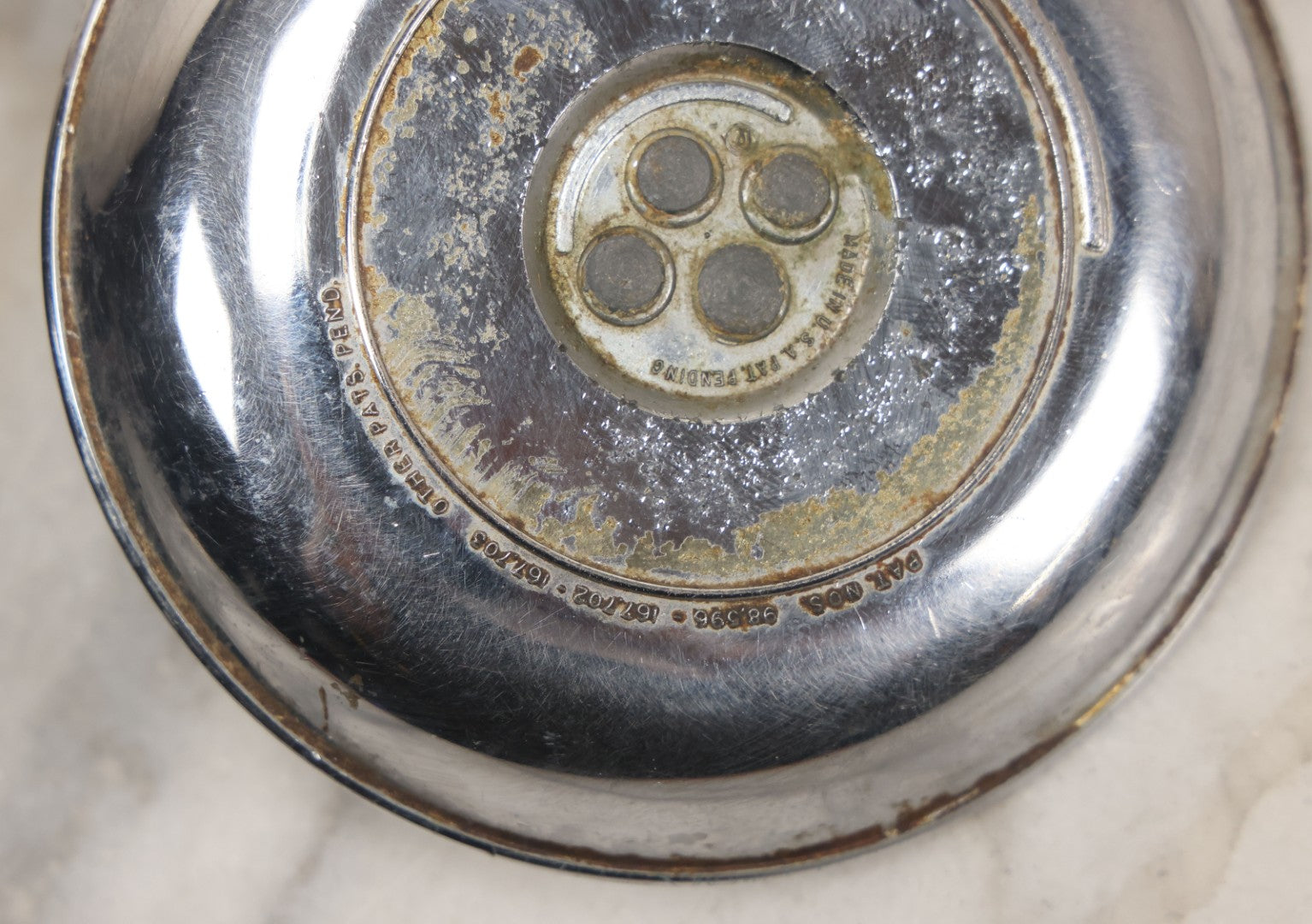 Lot 054 - Vintage Chromed Metal Alligator Roach Holder Ashtray, Manufactured By Pingherette, Made In U.S.A., Note Wear To Chrome