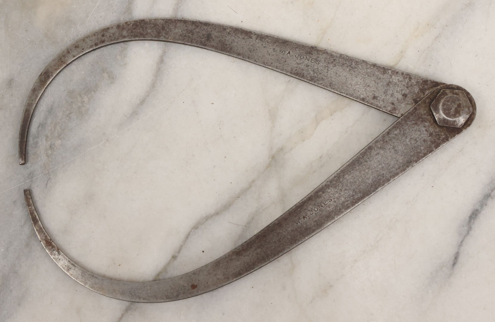 Lot 058 - Pair Of Antique Caliper Tools Manufactured By The L.S. Starrett Co, Athol, Massachusetts, Belonged To  W.A. Jones