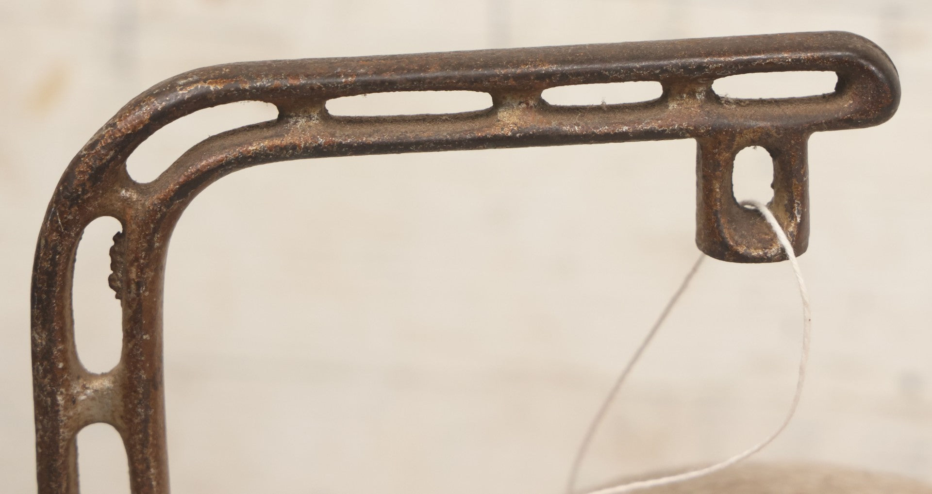 Lot 065 - Antique Country Store Cast Iron String Holder Dispense With String, Patented August 25, 1914