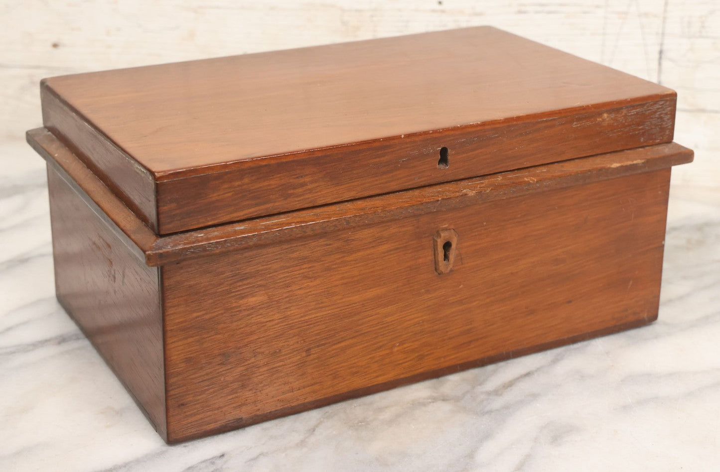 Lot 067 - Antique Handmade Wooden Desk Organizer Box With Tray Hidden In Lid, Additional Tray And Storage With Compartment On Interior, Hand Cut Wood Escutcheon