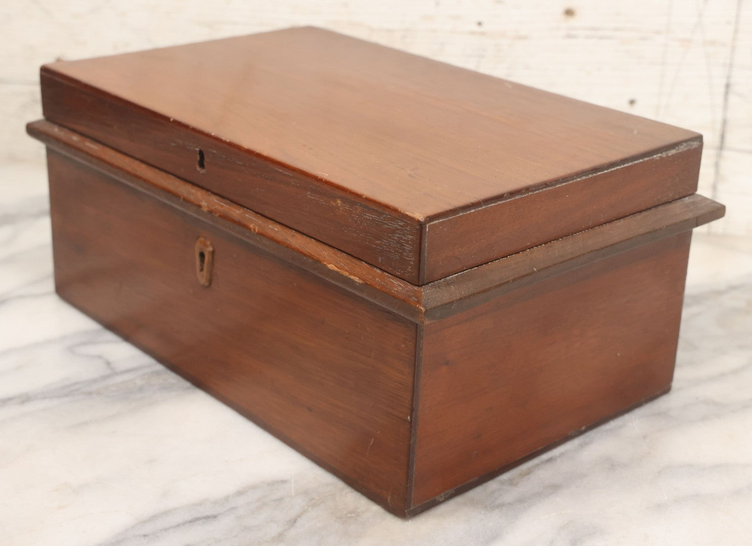 Lot 067 - Antique Handmade Wooden Desk Organizer Box With Tray Hidden In Lid, Additional Tray And Storage With Compartment On Interior, Hand Cut Wood Escutcheon