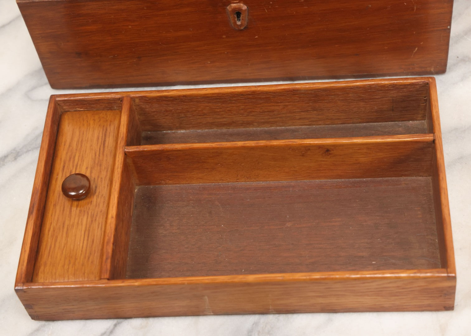 Lot 067 - Antique Handmade Wooden Desk Organizer Box With Tray Hidden In Lid, Additional Tray And Storage With Compartment On Interior, Hand Cut Wood Escutcheon
