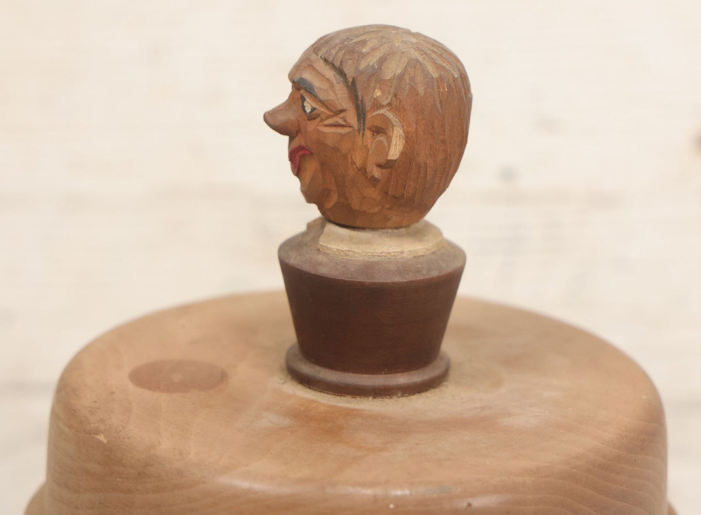 Lot 069 - Antique Folk Art Humidor With Cheeky Carved Man Head Handle On Lid, Divided Interior