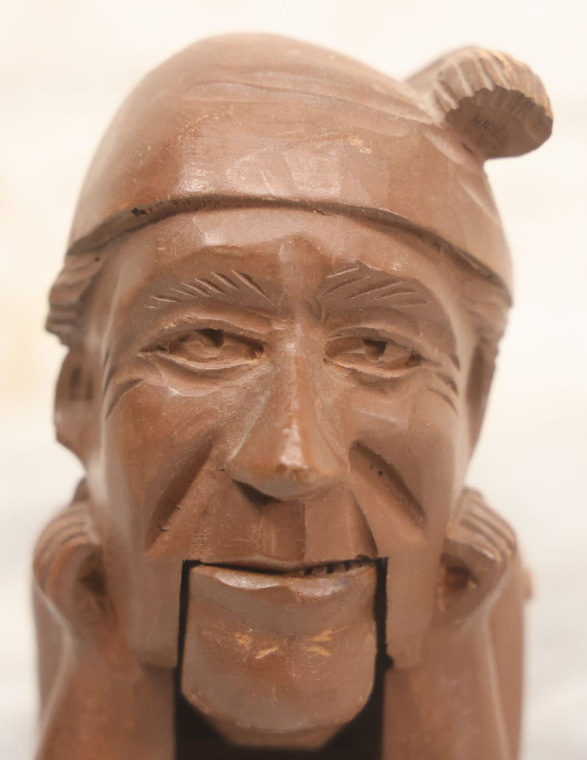 Lot 070 - Antique Hand Carved Wooden Nutcracker In Form Old Man In Sleep Cap Resting On Shoulders