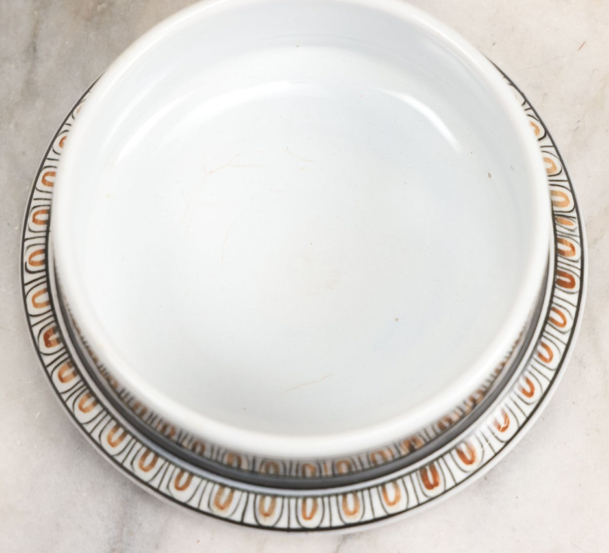 Lot 104 - Vintage Greek Kutahya Pottery Lidded Box With Ancient Figures And Greek Key Border, Handmade In Greece