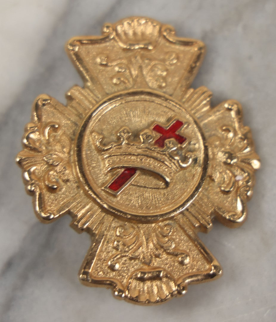 Lot 203 - Grouping Of Eleven Vintage And Antique Knights Templar Masonic Fraternal Metal Belt Buckles