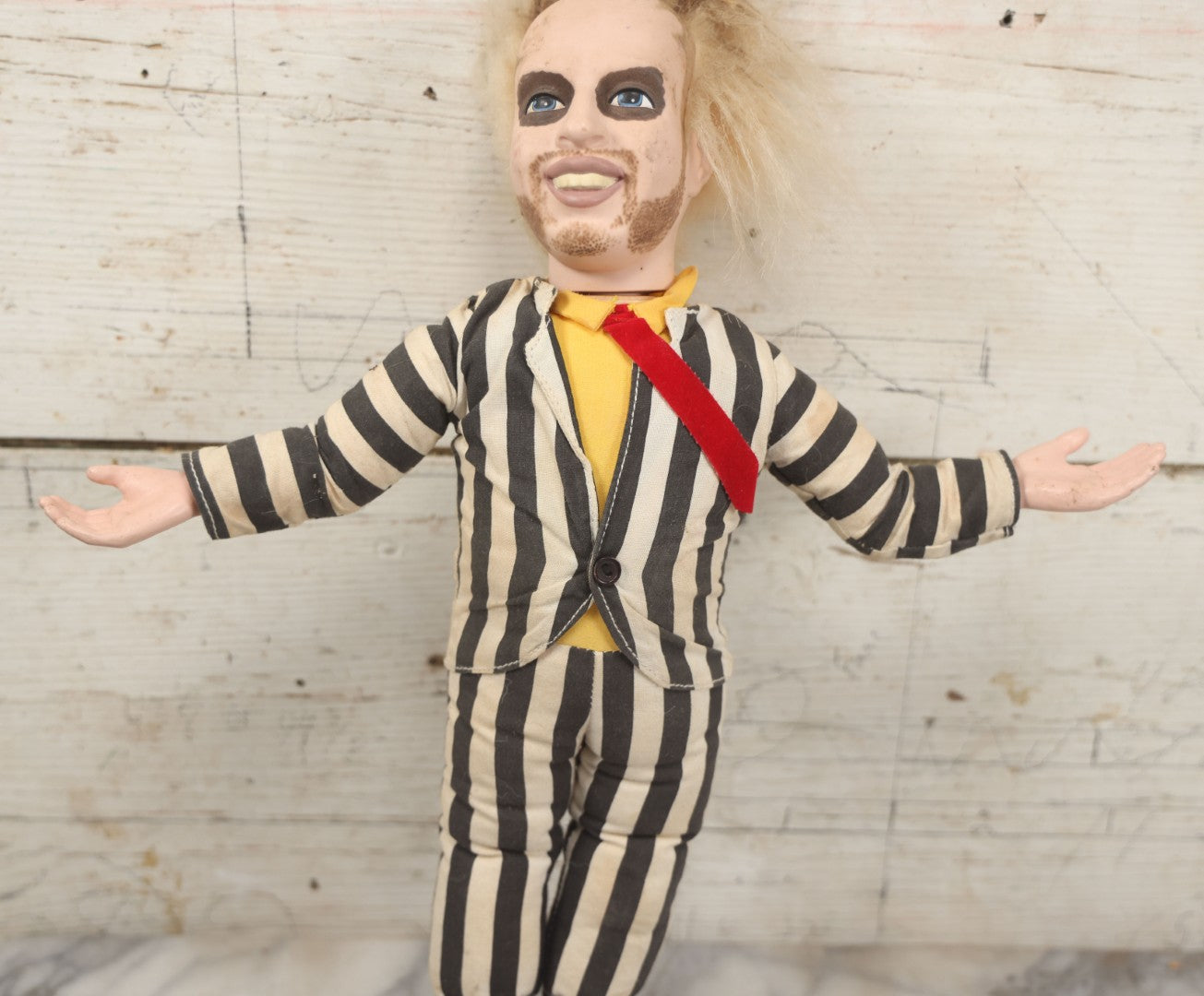 Lot 207 - Vintage Beetlejuice Plush Doll Pull Toy With Pull String, Spinning Head, Says "It's Showtime" Catchphrase," Copyright 1989, Warner Bros., Inc., Note Hair Madly Matted