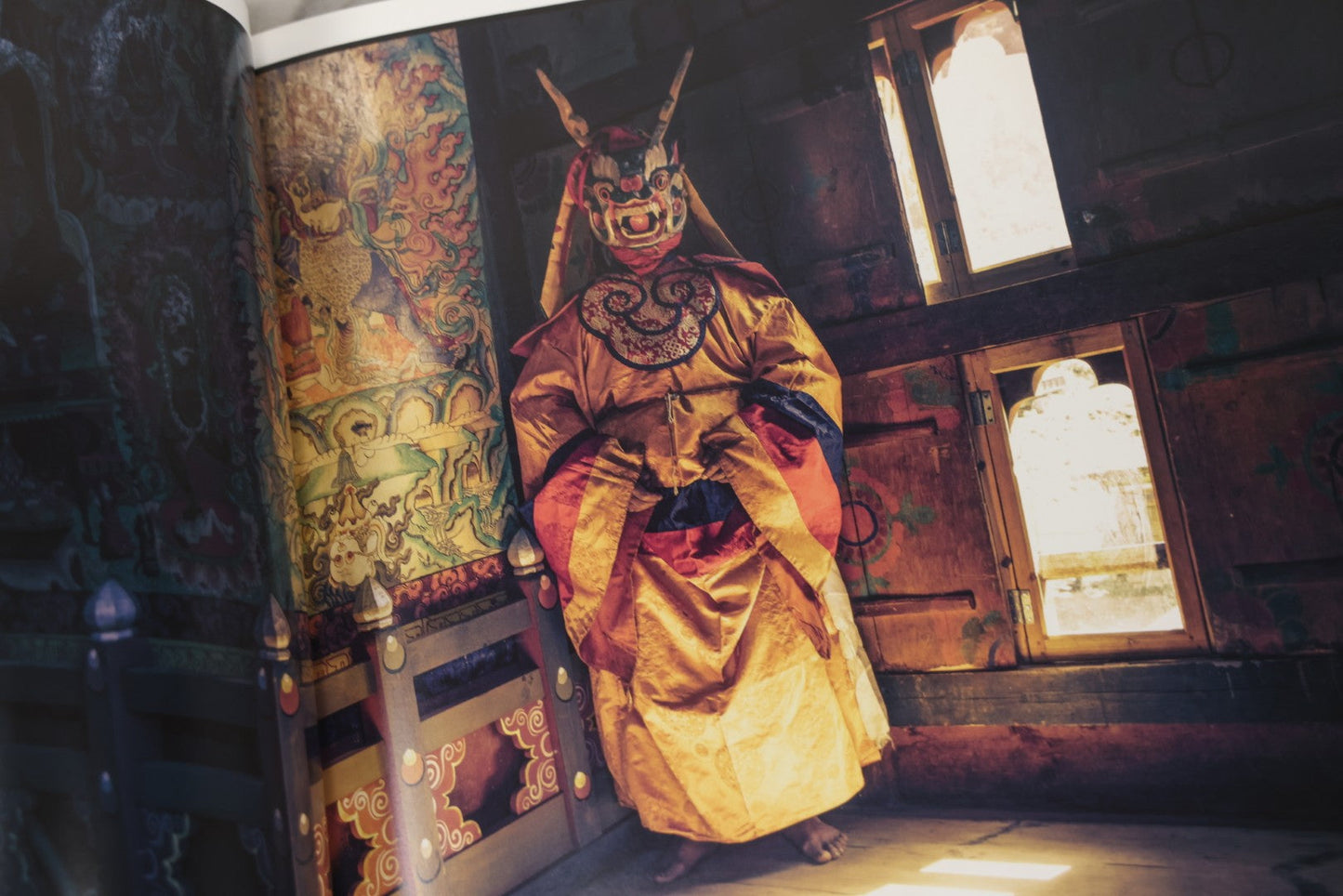 Lot 281 - "Mask" Modern Photography Book By Chris Rainier With Ethnographic Notes By Robert Welsch, Earth Aware Editions, Publishers, California, 2019