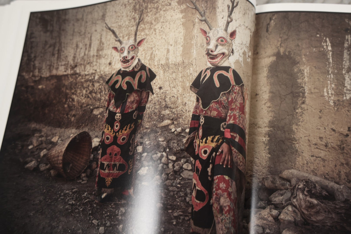 Lot 281 - "Mask" Modern Photography Book By Chris Rainier With Ethnographic Notes By Robert Welsch, Earth Aware Editions, Publishers, California, 2019