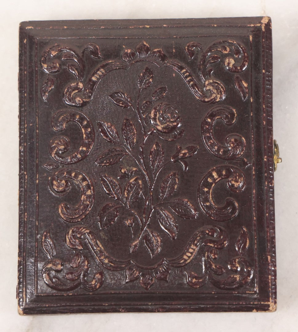 Lot 027 - Antique 1/6th Plate Daguerreotype Photograph Of A Middle Aged Man, Photographed By McClees & Germon, Philadelphia Pennsylvania, Marked On Brass Mat, In Full Intact Leatherette Union Case, Circa 1850