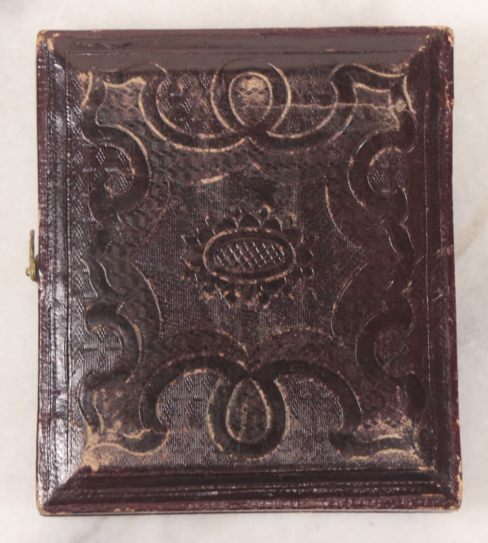 Lot 027 - Antique 1/6th Plate Daguerreotype Photograph Of A Middle Aged Man, Photographed By McClees & Germon, Philadelphia Pennsylvania, Marked On Brass Mat, In Full Intact Leatherette Union Case, Circa 1850