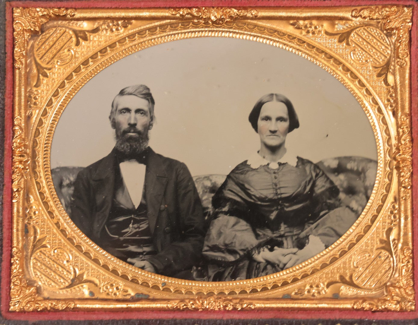 Lot 032 - Antique 1/4 Plate Ruby Ambrotype Photograph Of A Man And Woman Couple, Man Identified As Uncle Edward Stone, In Full Leatherette Union Case
