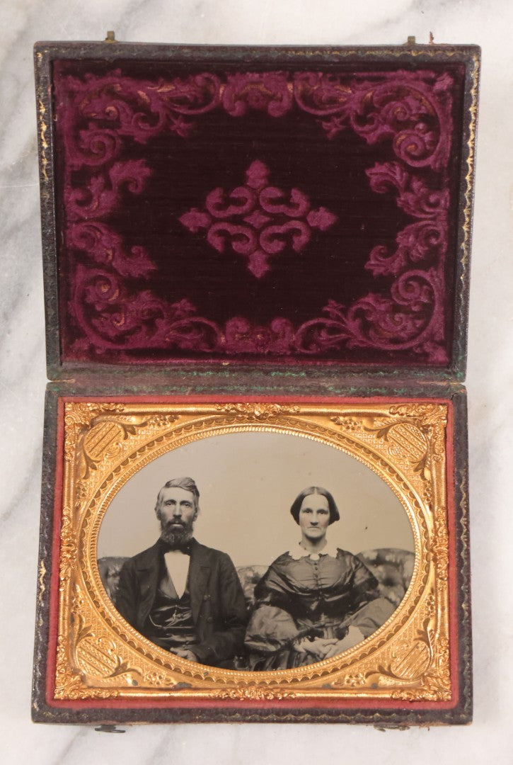 Lot 032 - Antique 1/4 Plate Ruby Ambrotype Photograph Of A Man And Woman Couple, Man Identified As Uncle Edward Stone, In Full Leatherette Union Case