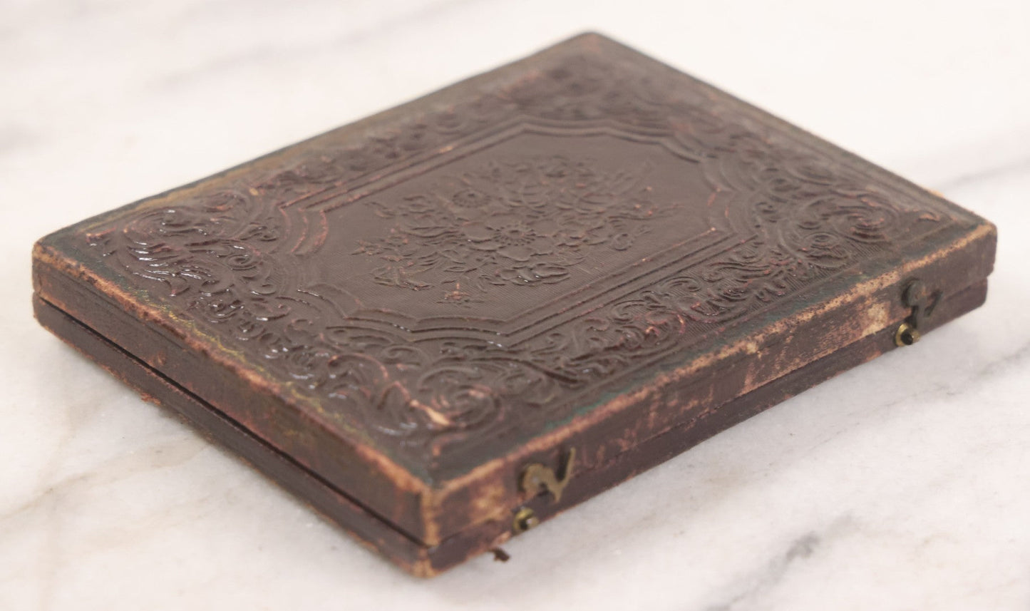 Lot 032 - Antique 1/4 Plate Ruby Ambrotype Photograph Of A Man And Woman Couple, Man Identified As Uncle Edward Stone, In Full Leatherette Union Case