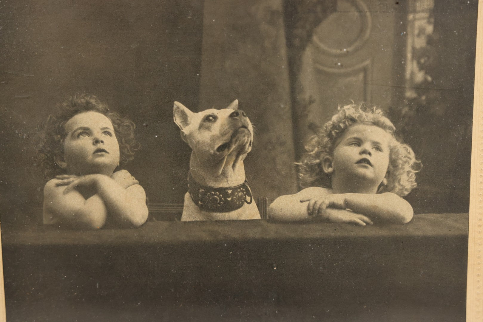 Lot 034 - Antique Comic Collectible Photo, Allegorical Three Theological Virtues, "Faith, Hope, And Charity" Depicted By Two Children And Their Dog, Copyright 1909 By R. Hill, In Frame, 12-1/8" x 10-1/8"