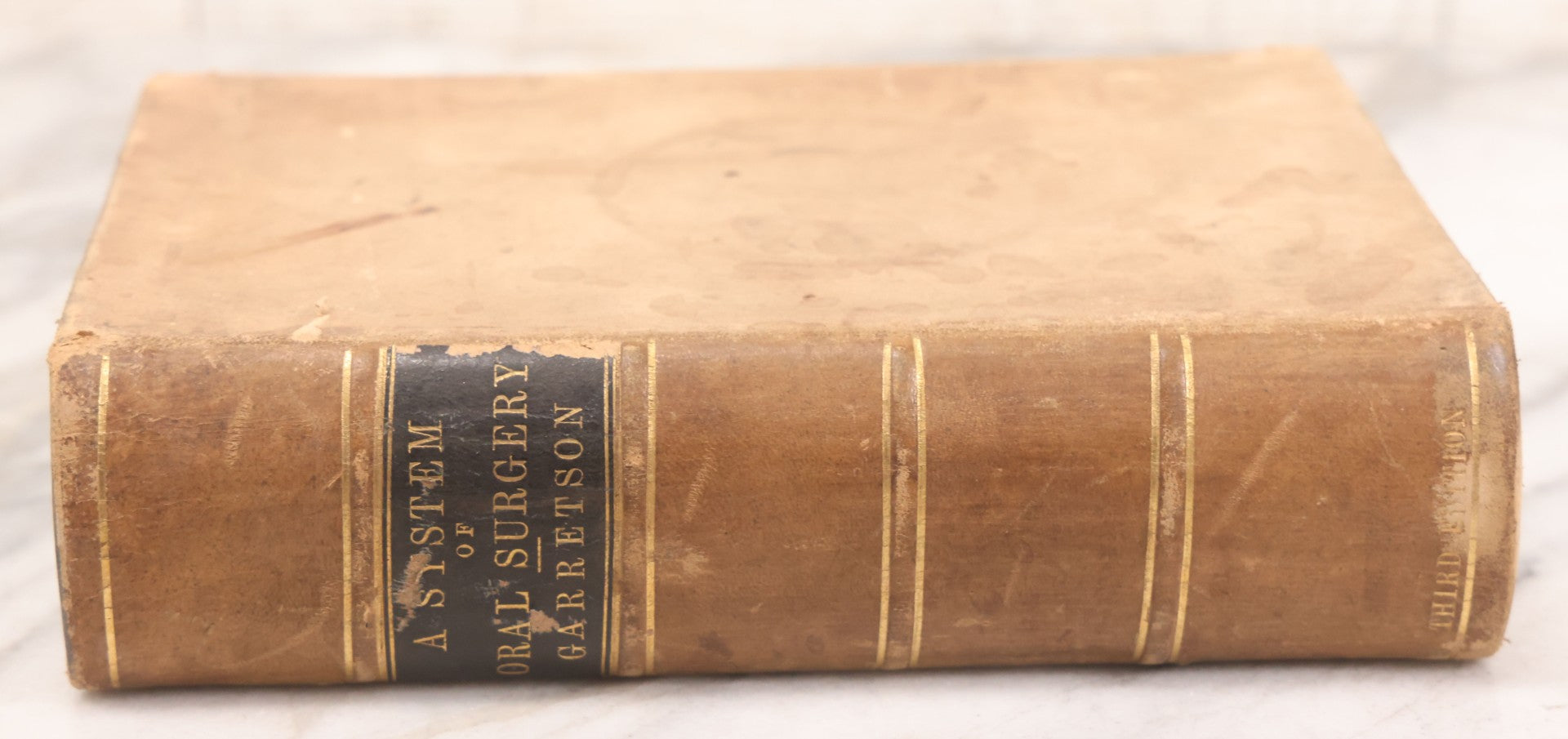 Lot 055 - "A System Of Oral Surgery: Diseases And Surgery Of The Mouth, Jaws, And Associated Parts" Antique Book By James E. Garretson, M.D., Illustrated With Steel Plates And Wood Cuts, 3rd Edition, Published By J.B. Lippincott & Co., Philadelphia, 1881