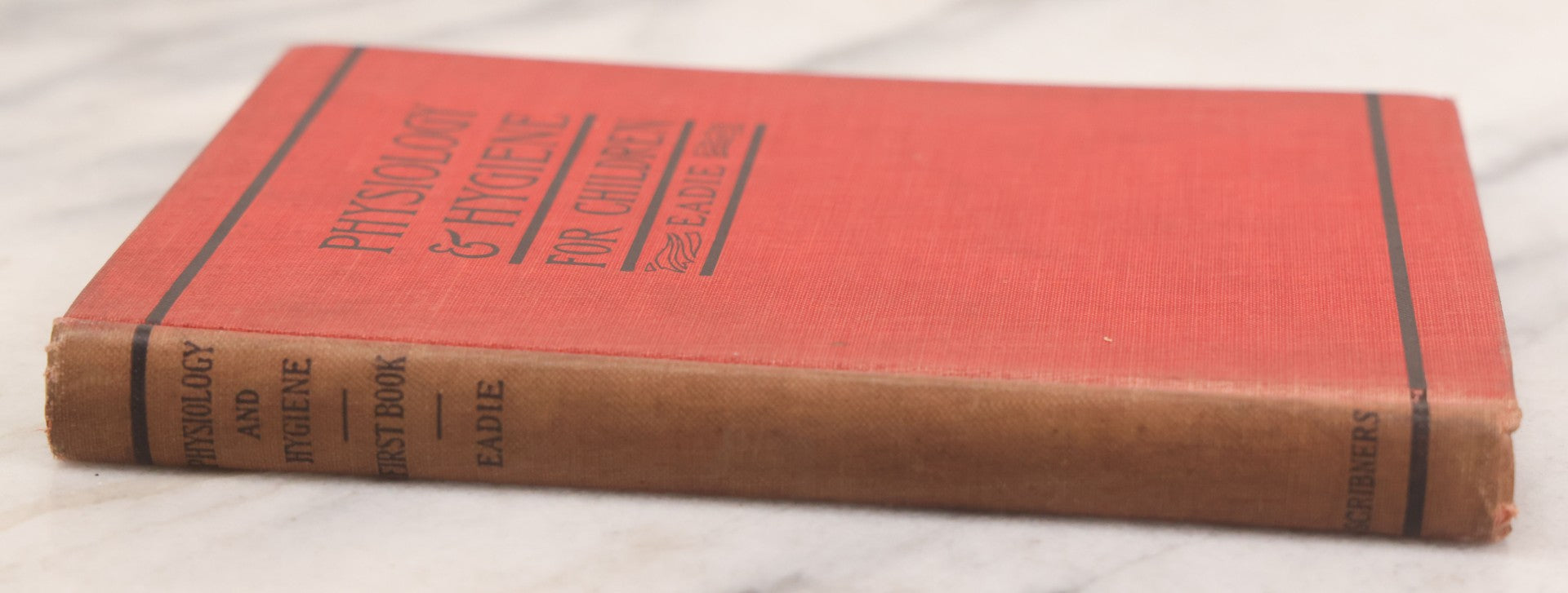 Lot 057 - "Physiology And Hygiene" For Children, Antique Book By Robert Eadie And Andrew Eadie, M.D., Published By Charles Scribner's Sons, New York, 1909
