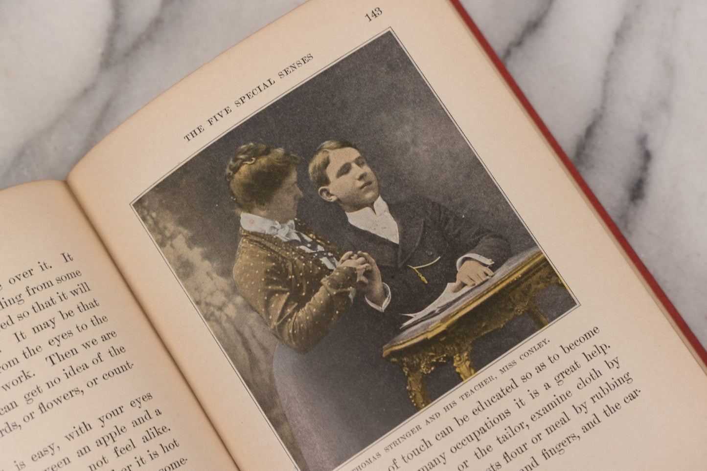 Lot 057 - "Physiology And Hygiene" For Children, Antique Book By Robert Eadie And Andrew Eadie, M.D., Published By Charles Scribner's Sons, New York, 1909