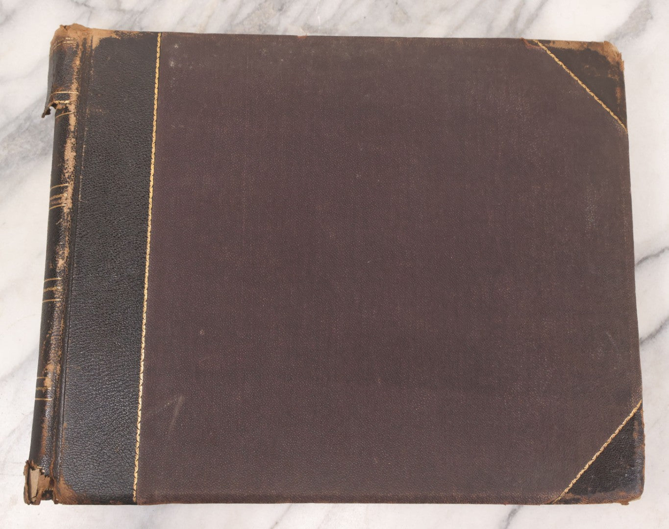 Lot 071 - Antique Photo Album With Approximately 100 Souvenir Photographs Of Landmarks In Italy, Including Churches And Cathedrals, Venice Canals, Ancient Ruins, Pompeii, Architecture, Doorways, Art And Statues