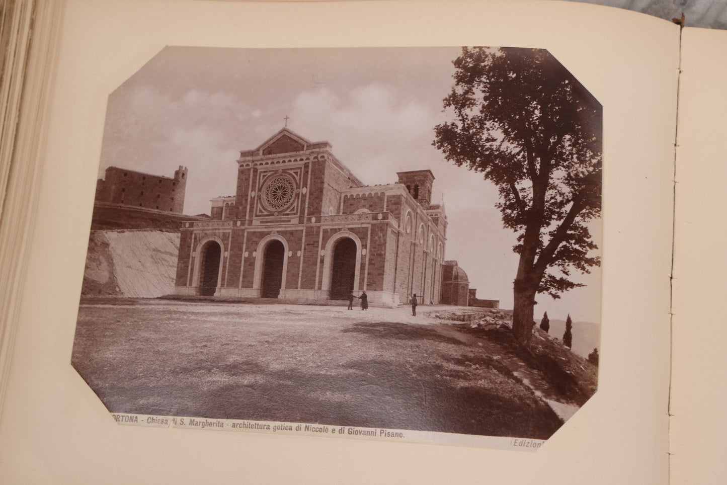 Lot 071 - Antique Photo Album With Approximately 100 Souvenir Photographs Of Landmarks In Italy, Including Churches And Cathedrals, Venice Canals, Ancient Ruins, Pompeii, Architecture, Doorways, Art And Statues