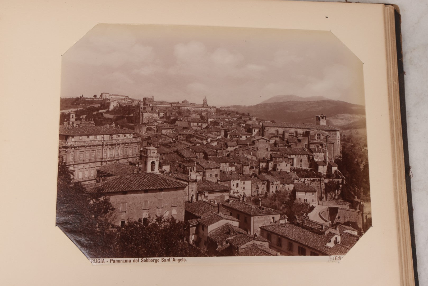 Lot 071 - Antique Photo Album With Approximately 100 Souvenir Photographs Of Landmarks In Italy, Including Churches And Cathedrals, Venice Canals, Ancient Ruins, Pompeii, Architecture, Doorways, Art And Statues