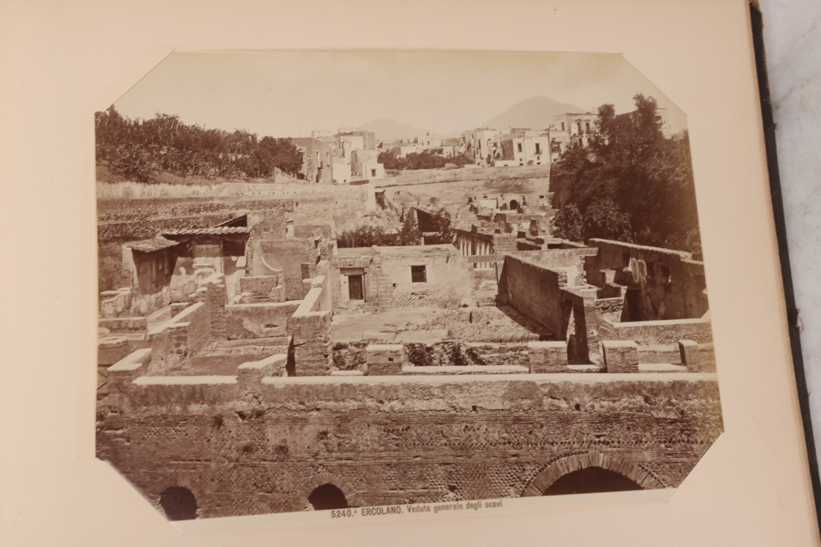 Lot 071 - Antique Photo Album With Approximately 100 Souvenir Photographs Of Landmarks In Italy, Including Churches And Cathedrals, Venice Canals, Ancient Ruins, Pompeii, Architecture, Doorways, Art And Statues