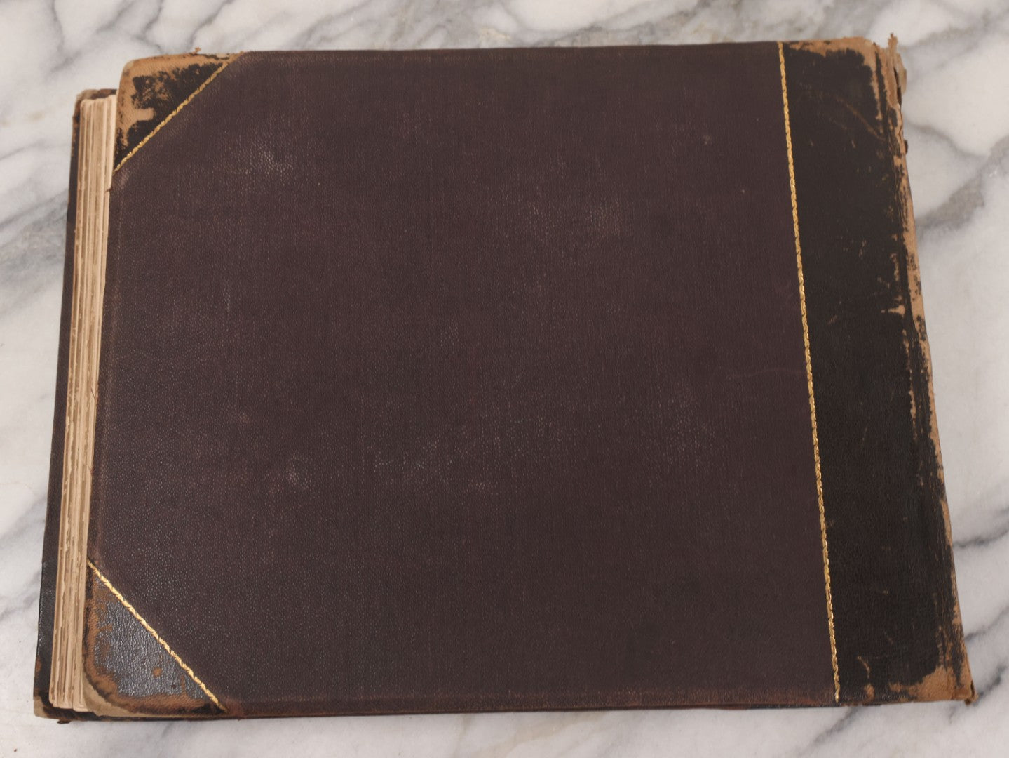 Lot 071 - Antique Photo Album With Approximately 100 Souvenir Photographs Of Landmarks In Italy, Including Churches And Cathedrals, Venice Canals, Ancient Ruins, Pompeii, Architecture, Doorways, Art And Statues