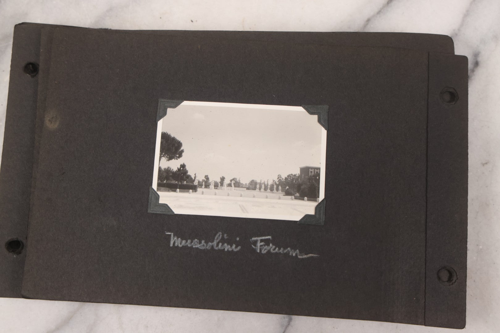 Lot 072 - Vintage Snapshot Photo Album Containing 85+ Photographs, Mostly Of Travel In Italy, Including Pompeii, Rome, Gelati Vendors, The Colosseum, Venice, As Well As Photographs Of The Netherlands, Edinburgh, And More, Note All Page Loose