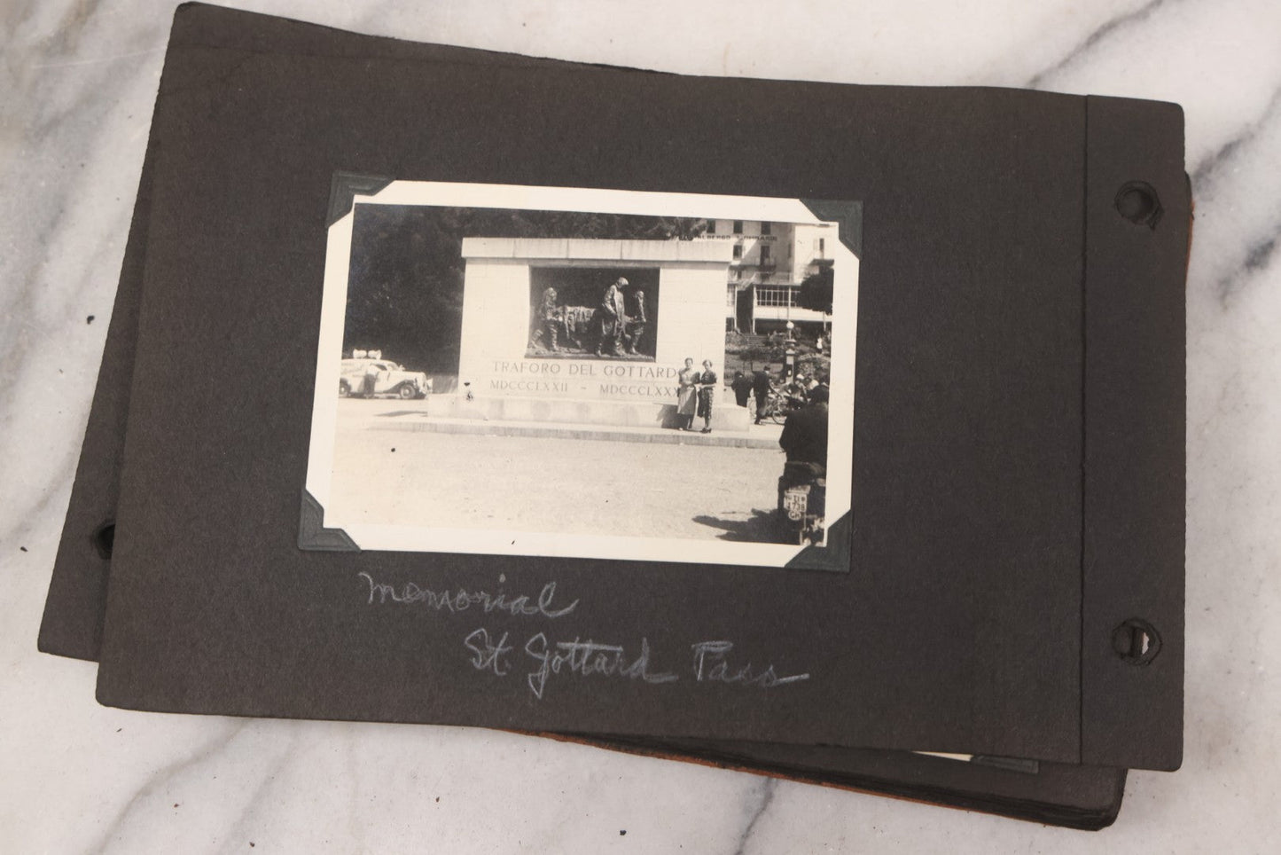 Lot 072 - Vintage Snapshot Photo Album Containing 85+ Photographs, Mostly Of Travel In Italy, Including Pompeii, Rome, Gelati Vendors, The Colosseum, Venice, As Well As Photographs Of The Netherlands, Edinburgh, And More, Note All Page Loose