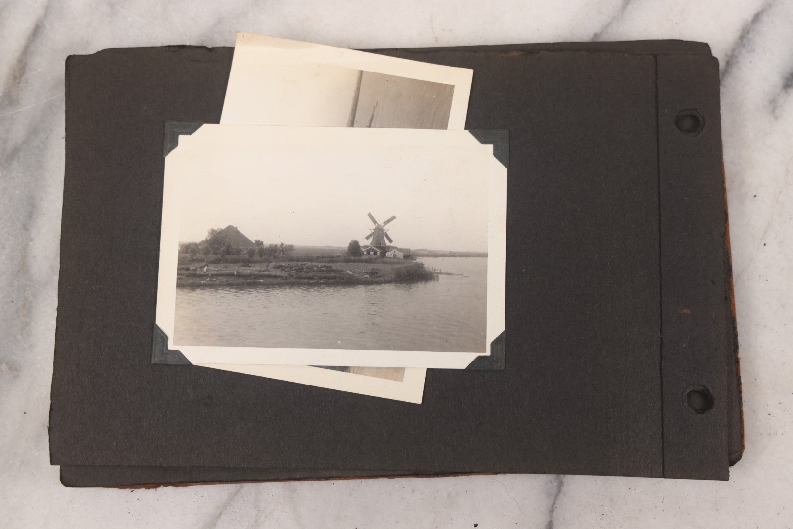 Lot 072 - Vintage Snapshot Photo Album Containing 85+ Photographs, Mostly Of Travel In Italy, Including Pompeii, Rome, Gelati Vendors, The Colosseum, Venice, As Well As Photographs Of The Netherlands, Edinburgh, And More, Note All Page Loose