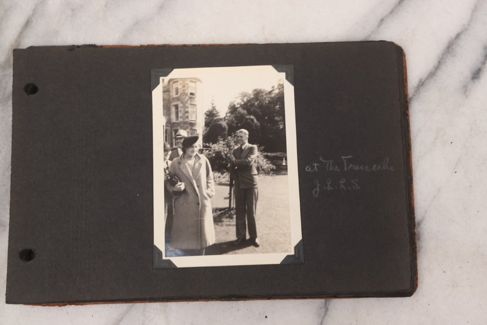 Lot 072 - Vintage Snapshot Photo Album Containing 85+ Photographs, Mostly Of Travel In Italy, Including Pompeii, Rome, Gelati Vendors, The Colosseum, Venice, As Well As Photographs Of The Netherlands, Edinburgh, And More, Note All Page Loose