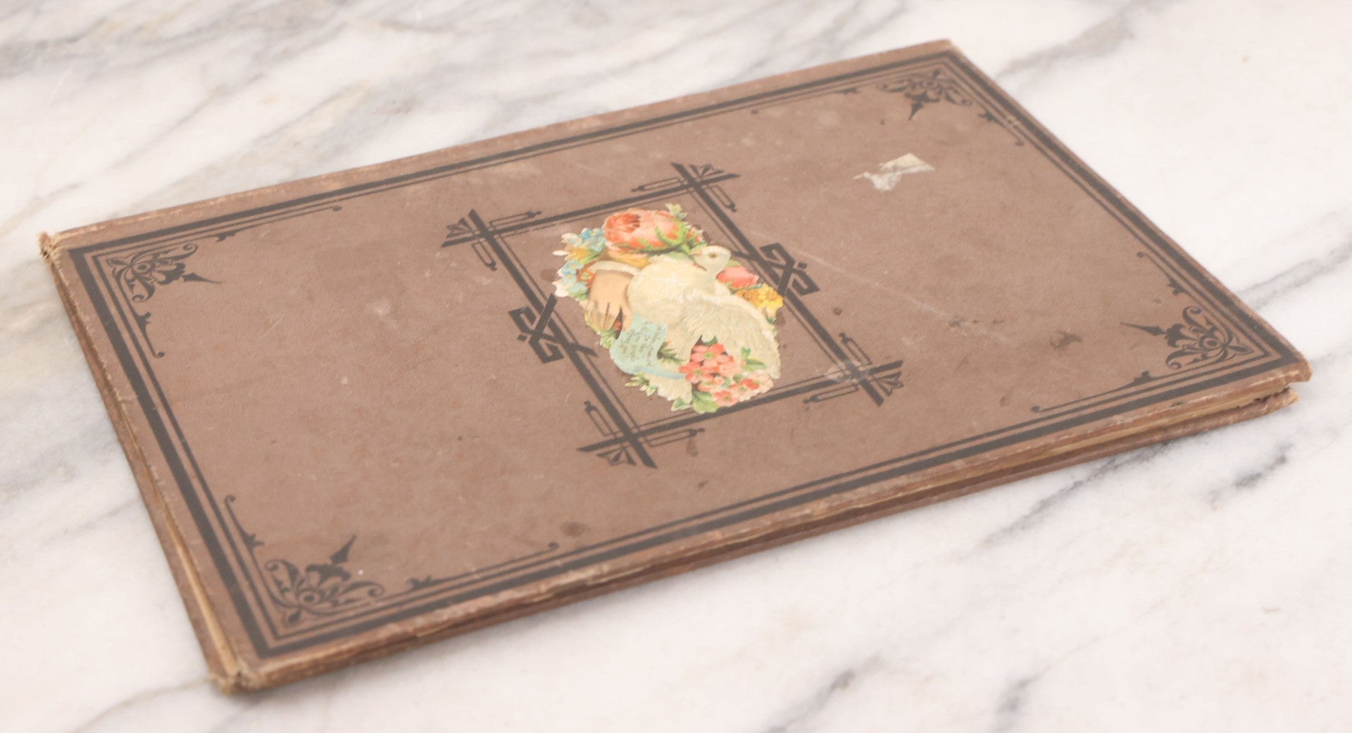 Lot 076 - Antique Victorian Scrapbook Album Containing Book And Newspaper Clippings, Die Cuts, Including Materials Related To Barnum Sideshow Performers Gen. Tom Thumb, Lavinia And Minnie Warren, Count And Countess Magri, Many Pieces Related To Vermont