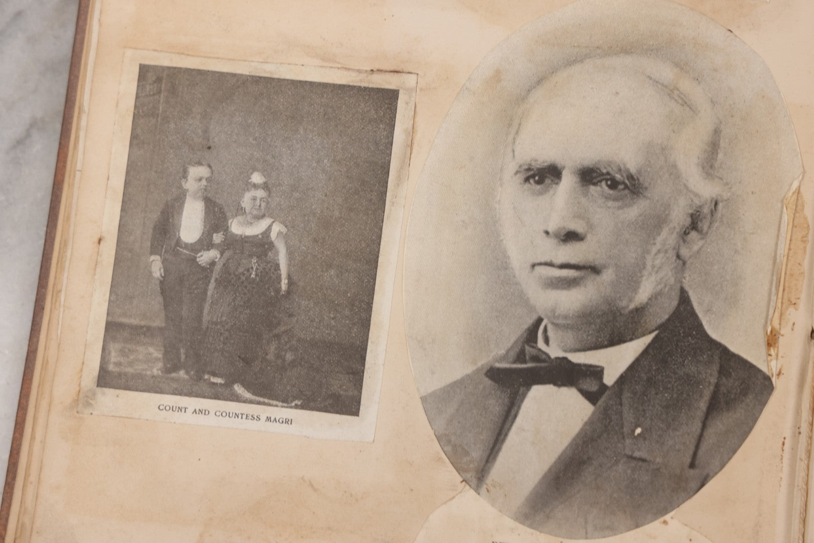 Lot 076 - Antique Victorian Scrapbook Album Containing Book And Newspaper Clippings, Die Cuts, Including Materials Related To Barnum Sideshow Performers Gen. Tom Thumb, Lavinia And Minnie Warren, Count And Countess Magri, Many Pieces Related To Vermont