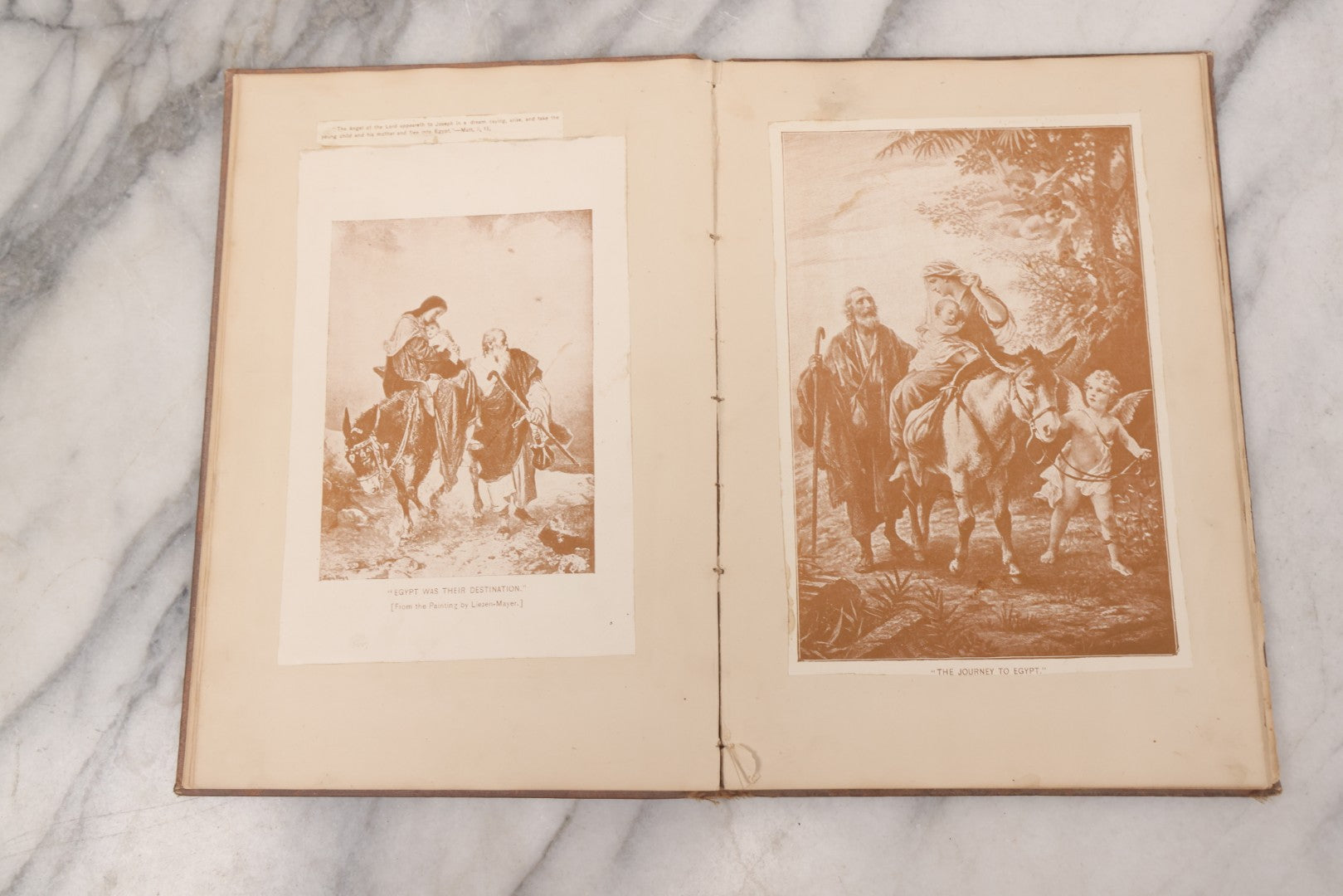 Lot 076 - Antique Victorian Scrapbook Album Containing Book And Newspaper Clippings, Die Cuts, Including Materials Related To Barnum Sideshow Performers Gen. Tom Thumb, Lavinia And Minnie Warren, Count And Countess Magri, Many Pieces Related To Vermont