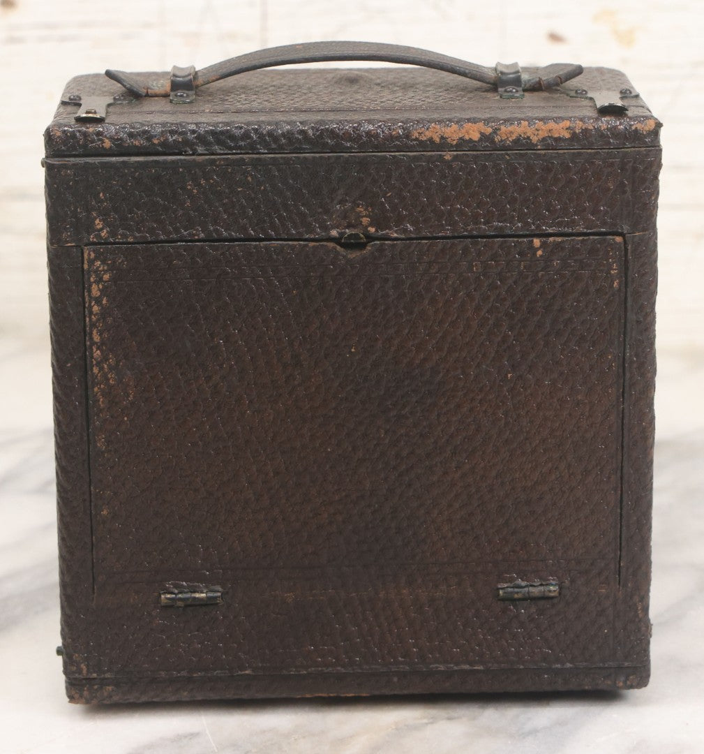 Lot 003 - Antique Cycle Poco No. 5 Folding Camera By Rochester Optical & Camera Co. With Bausch & Lomb Unicum Lens, With Three Matching Plate Holders And Original Case, Circa 1890s