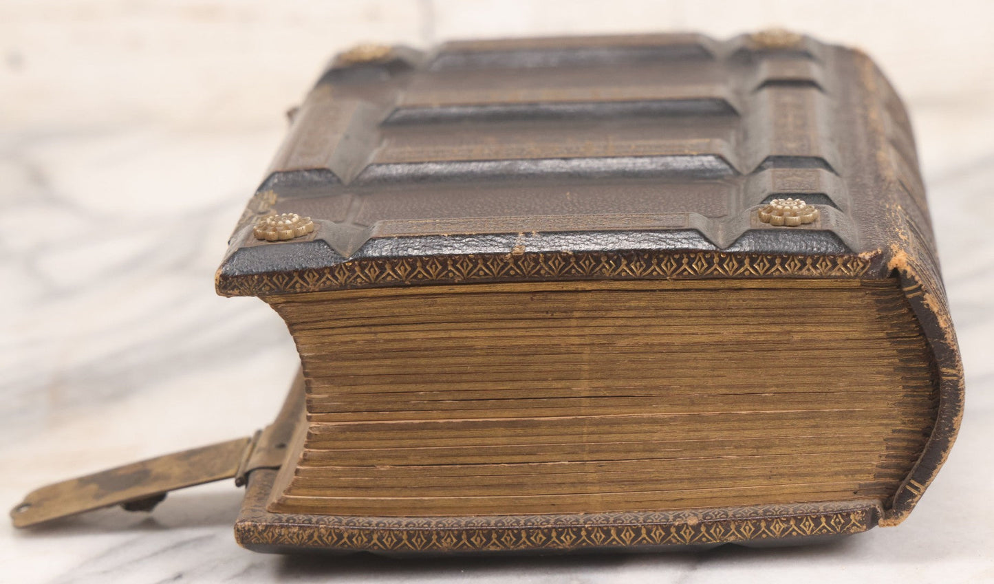 Lot 005 - Antique Unused Finely Bound Antique Photo Album For Tintype, Carte De Visite, And Cabinet Card Photographs, "The Photographic Album" Manufactured By Altemus & Co., Philadelphia, Patented July 21st, 1863, With Custom L.A.N.E. Monogram