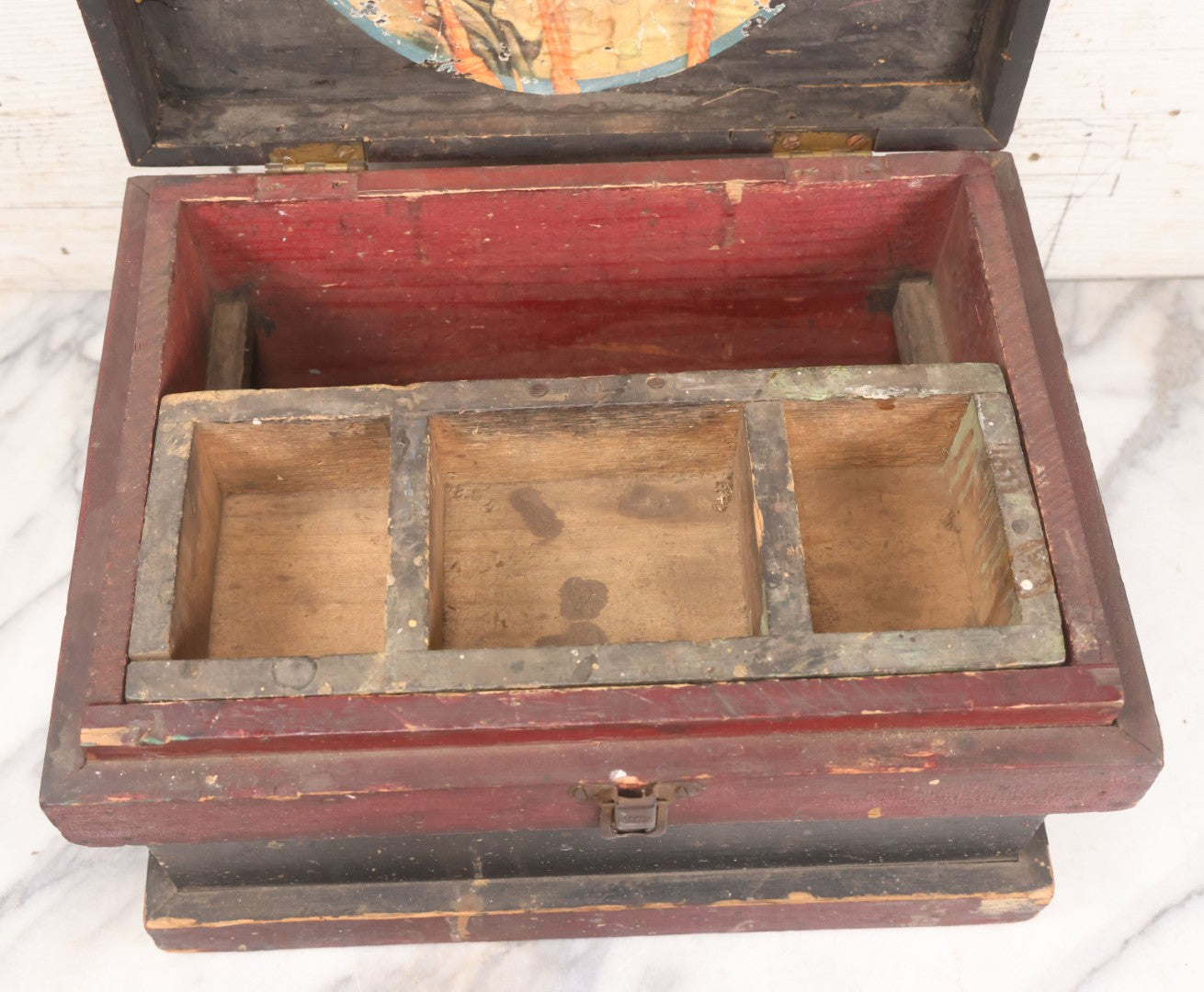 Lot 008 - Antique Folk Art Wooden Child's Tool Box With Original Red And Black Paint, Wood Cut Details, Badge Adornment, Lift Out Tray, And Applied World War One Soldier Decal On Interior