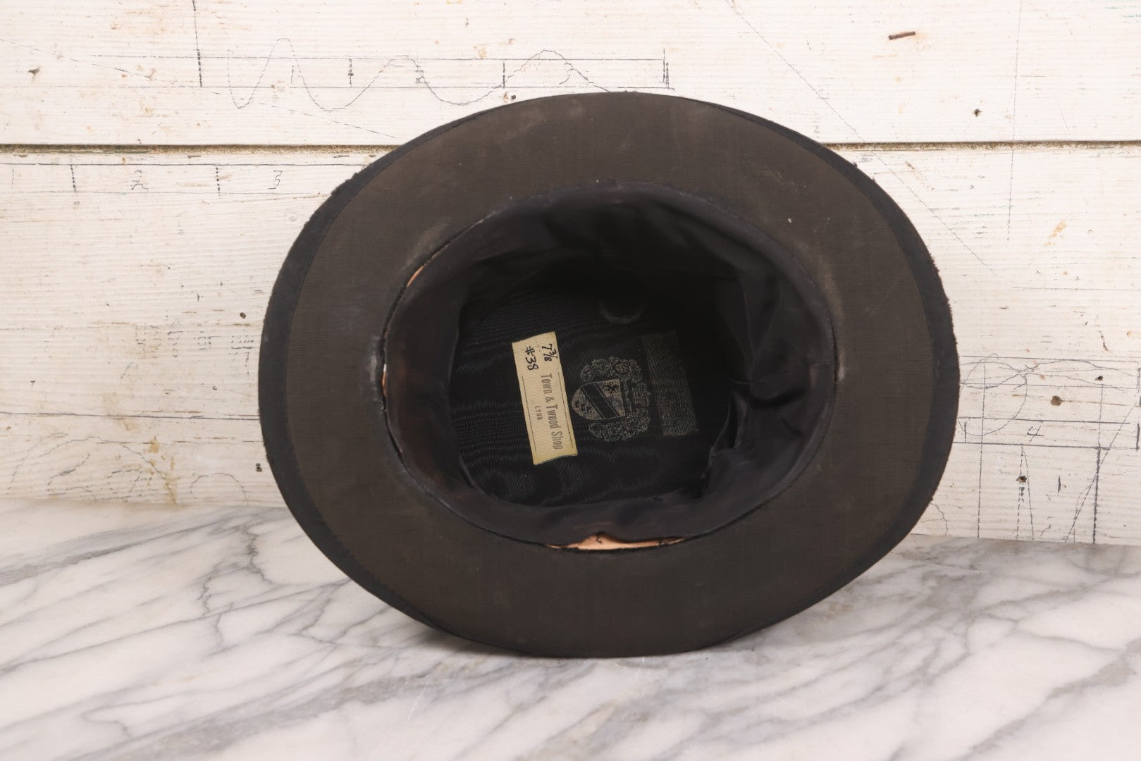 Lot 048 - Antique Collapsible Pop-Up Stove Pipe Top Hat, Unknown Maker, Sold By Town & Tweed Shop, Lynn, Massachusetts, Size 7-3/8, Circa Early 20th Century