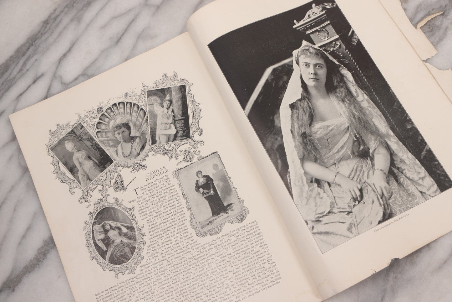 Lot 086 - "Gallery Of Players, No. 5" Antique Photographic Ephemera Booklet With Photos And Bios Of Famous Actors Of The Victorian Era, From The Illustrated American, Edited By Marwell Hall, Copyright 1895 By Lorillard Spencer, New York