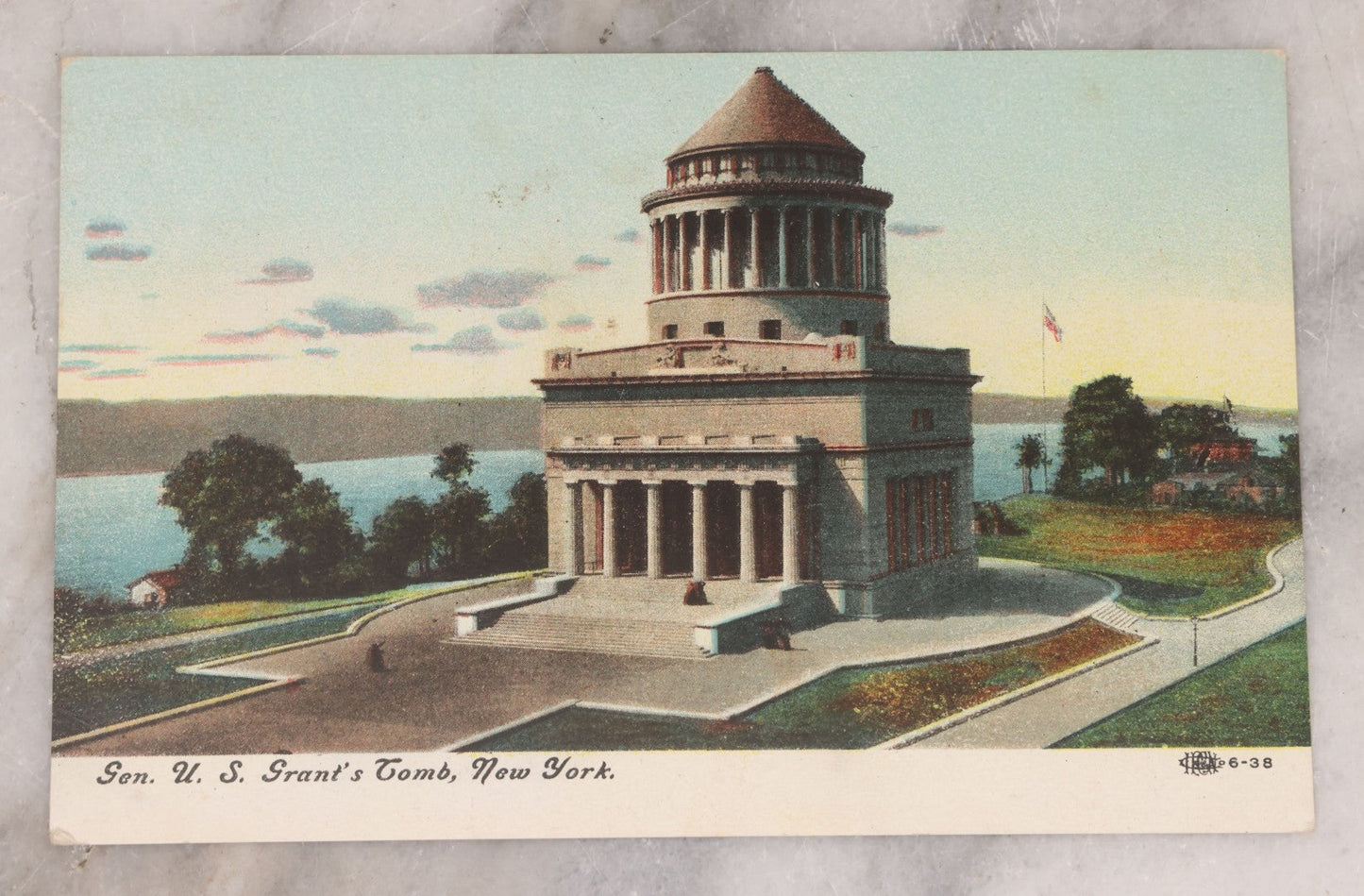 Lot 107 - Grouping Of Five Antique New York Postcards, Including Glitter Postcard, St. Paul's Church, Flatiron Building