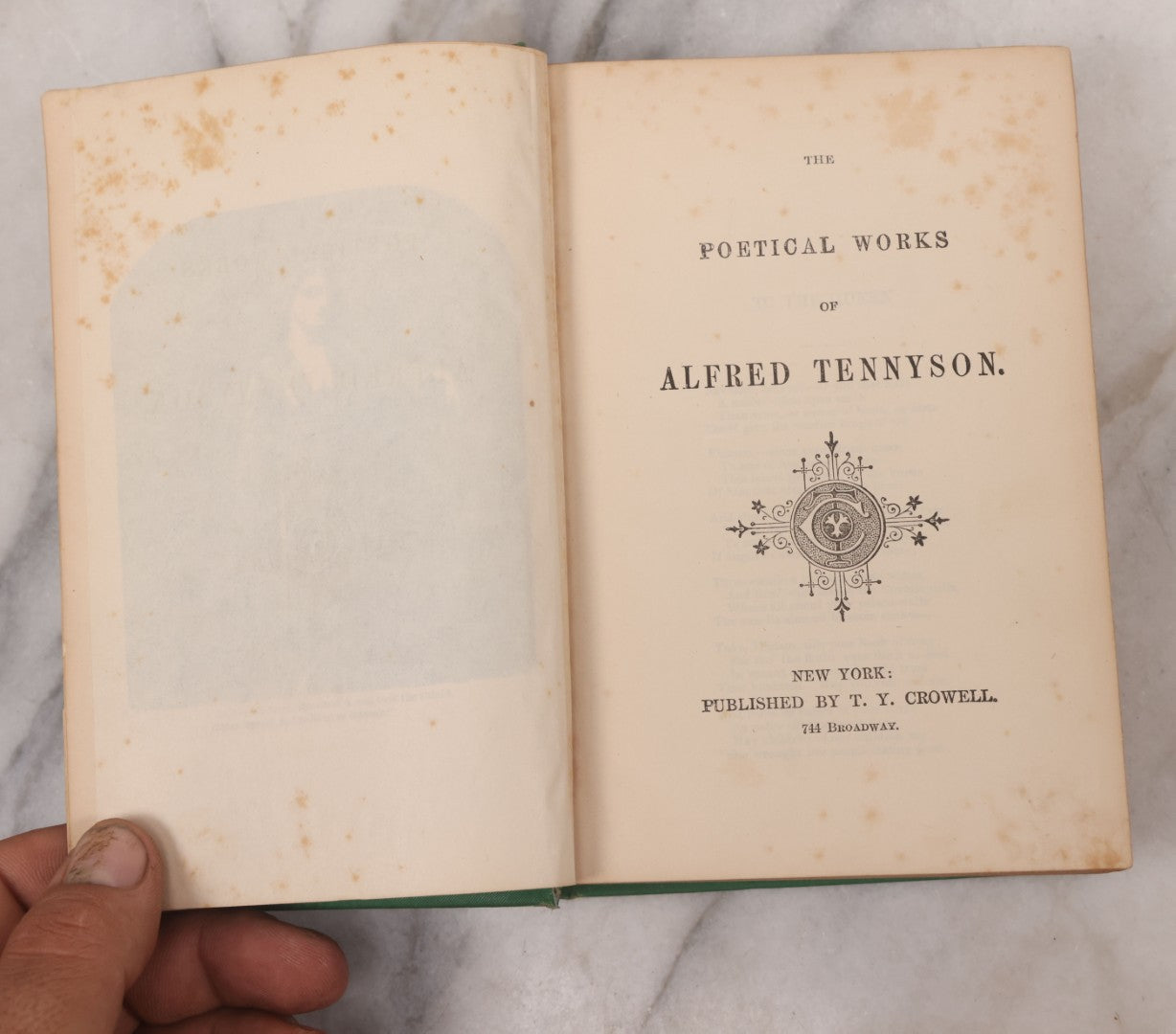 Lot 120 - "The Poetical Works Of Alfred Lord Tennyson" Antique Illustrated Poetry Book With Gold Embossed Designs And Lettering On Spine And Covers, Circa 1900, Published By T.Y. Crowell, New York, With Partial Christmas Day Inscription, See Notes