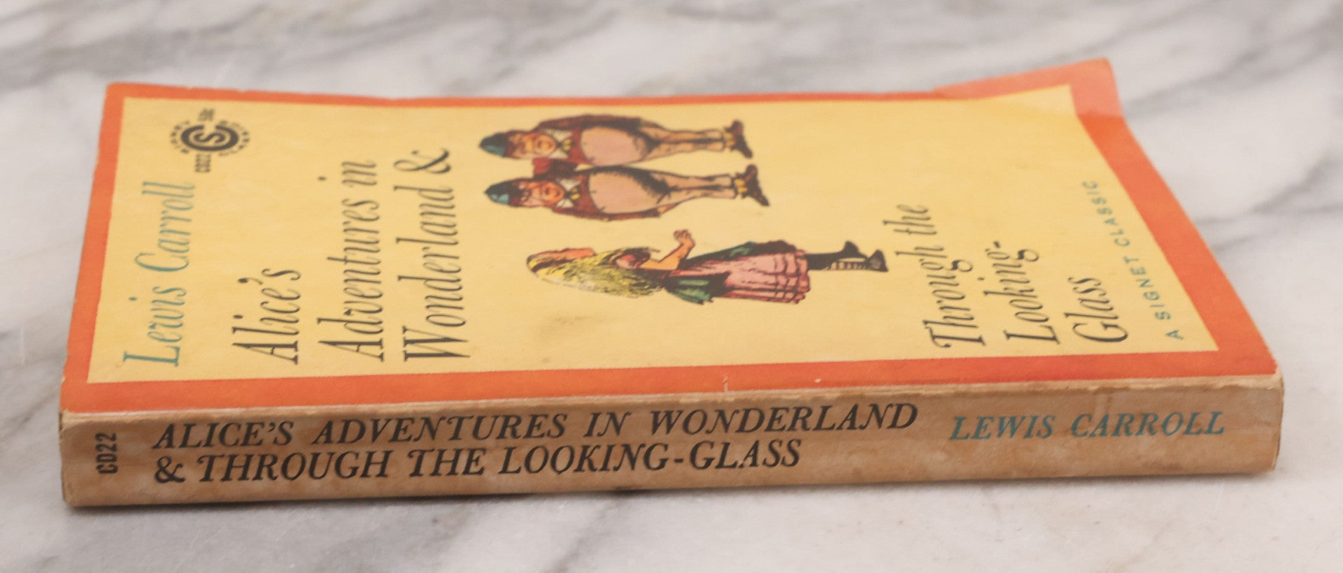 Lot 137 - "Alice's Adventures In Wonderland" & "Through The Looking Glass" Vintage Illustrated Paperback By Lewis Carroll, Published By Signet Classics, New York, 1960