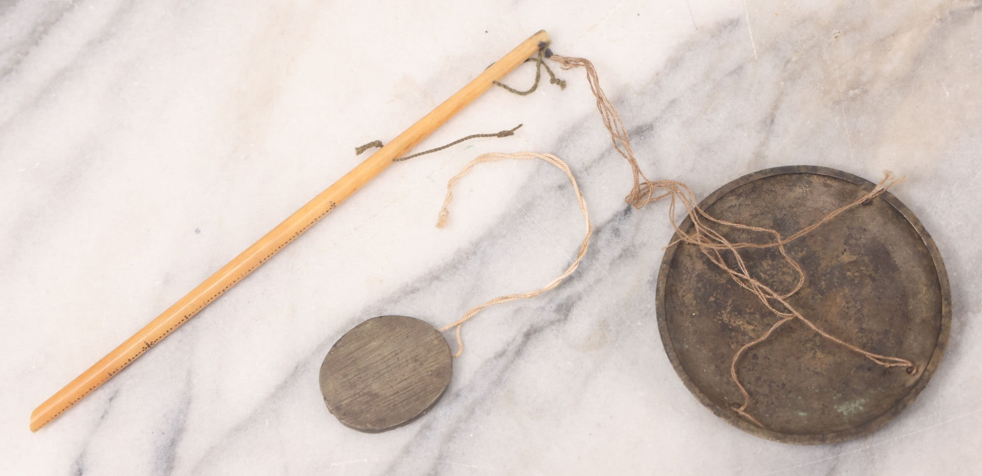 Lot 043 - Antique Chinese Steelyard Style Balancing Scale, Opium Scale, In Original Wooden Case, Note Bone Beam Is Broken In Half