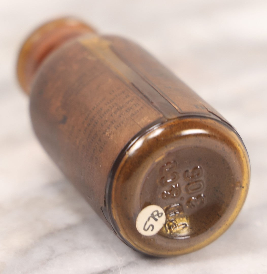 Lot 052 - Antique Parke, Davis & Co. “Erythroxylon Coca” Powdered Extract Amber Glass Bottle With Original Paper Label And Contents, Detroit, Michigan, 3-1/2" H