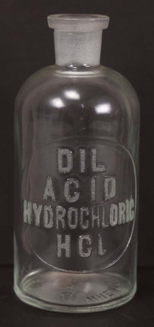 Lot 062 - Vintage Wheaton No-Sol-Vit Clear Glass Bottle With Embossed Lettering “Dil Acid Hydrochloric Hcl” U.S.A., 5-3/4" H
