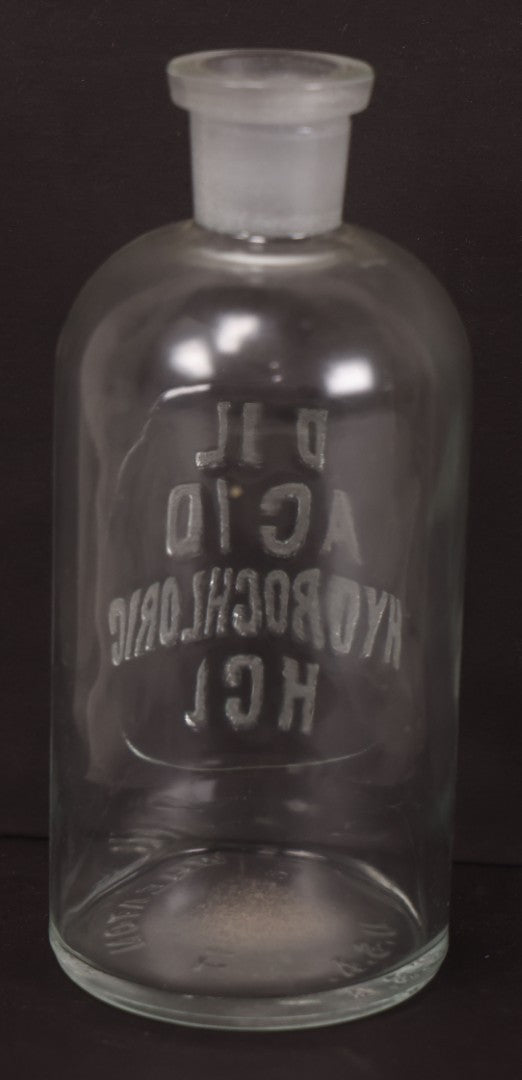 Lot 062 - Vintage Wheaton No-Sol-Vit Clear Glass Bottle With Embossed Lettering “Dil Acid Hydrochloric Hcl” U.S.A., 5-3/4" H